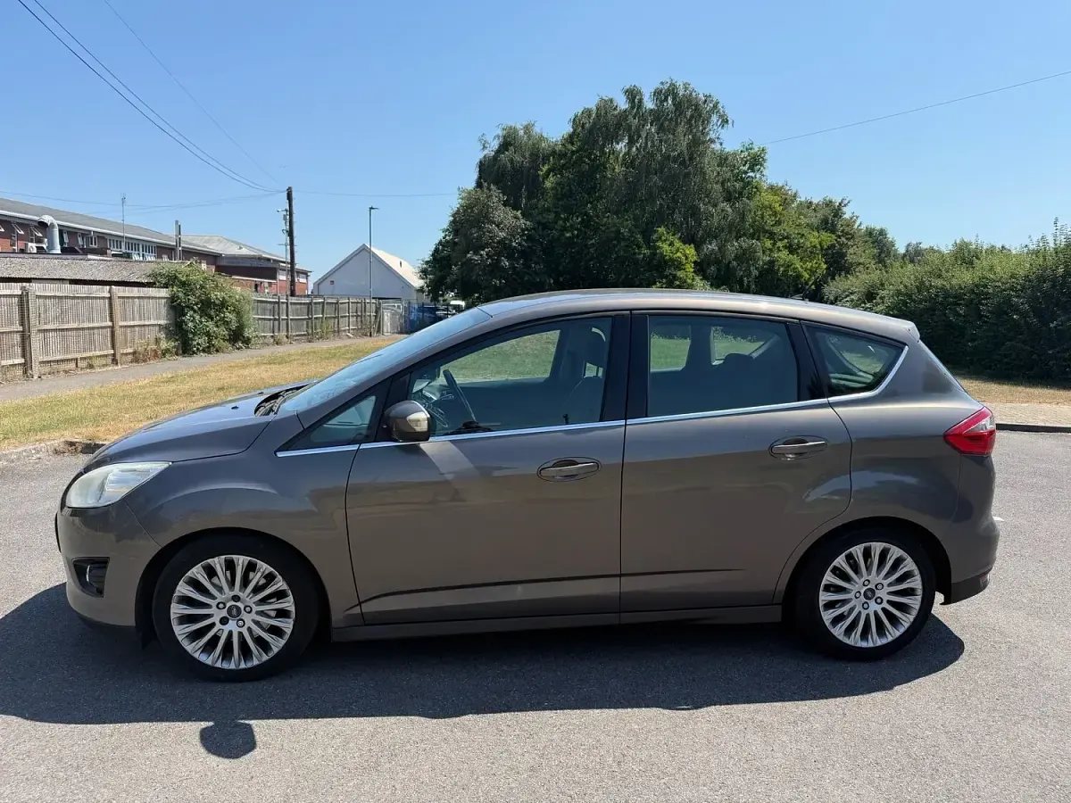 Used Ford C-MAX Titanium 140 HP (102 kW) 2012 Brown MPV