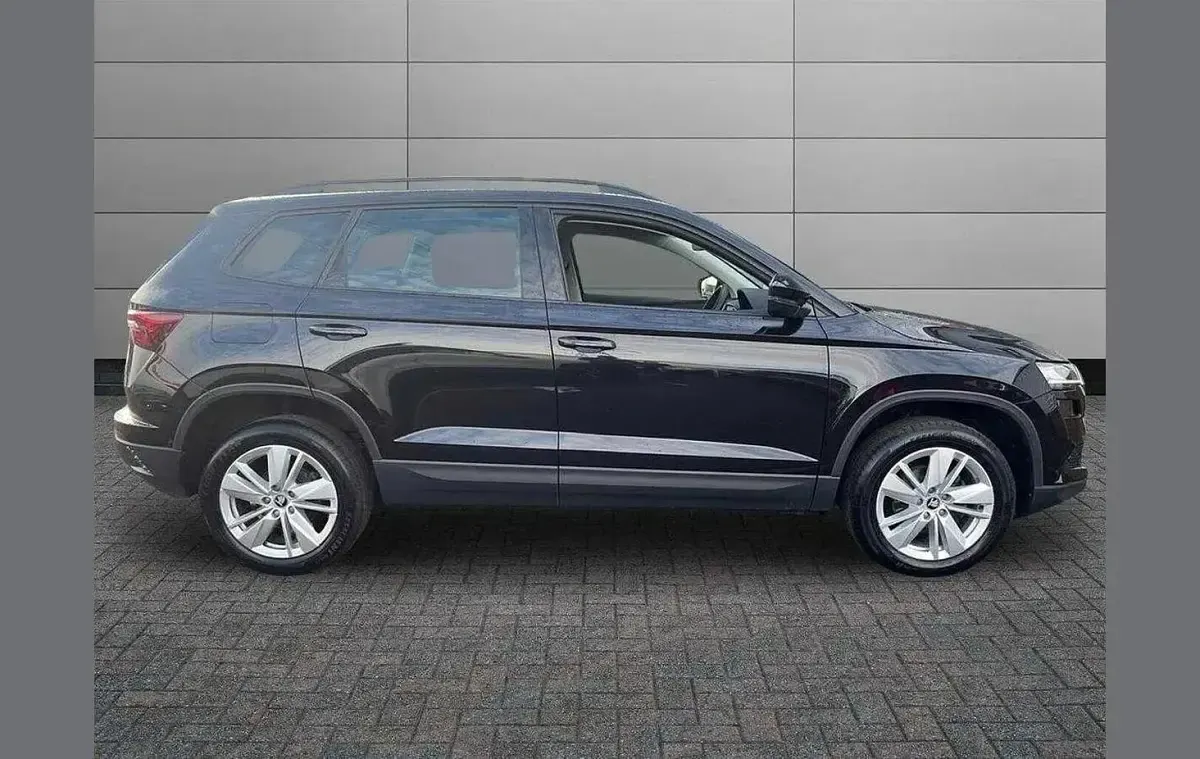 Gebraucht Skoda Karoq SE 113 PS (83 kW) 2025 Schwarz SUV