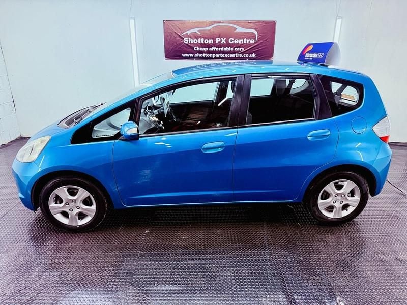Used Honda Jazz ES 100 HP (73 kW) 2010 Blue Hatchback