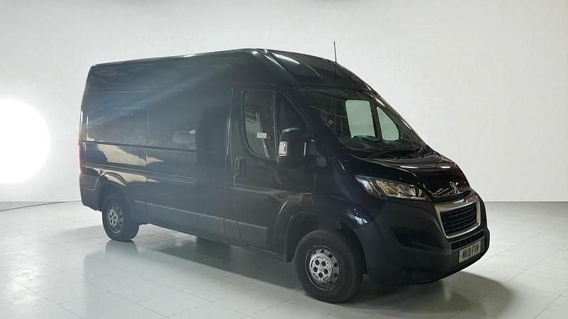 Used Peugeot Boxer 130 HP (95 kW) 2018 Black Van