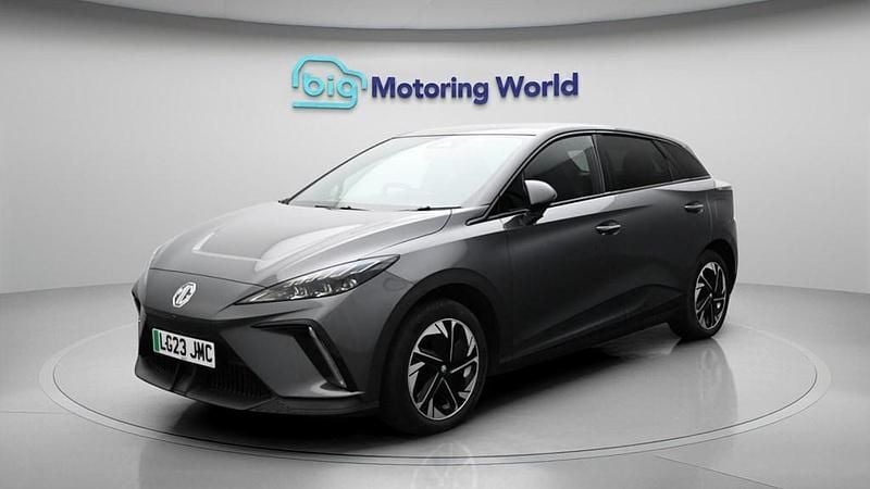Usado MG MG4 EV Trophy 319 kW (435 HP) 2023 Citadino