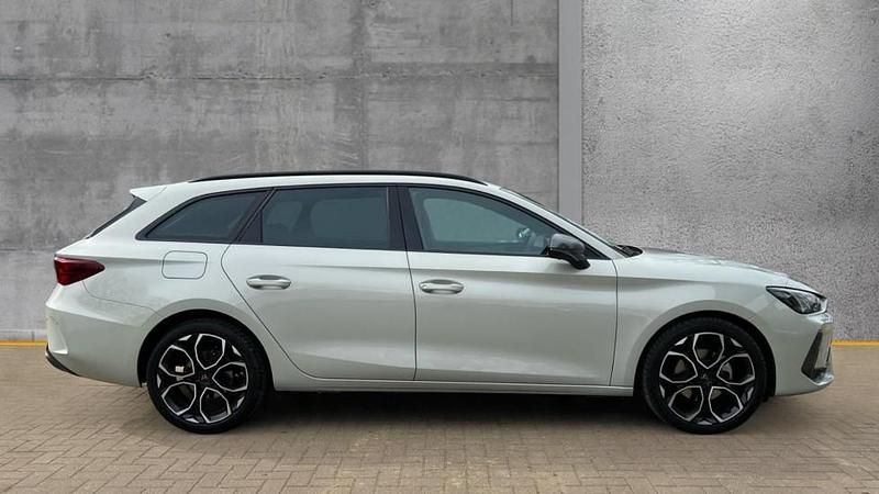 Used Cupra Leon 150 HP (110 kW) 2025 Grey Estate