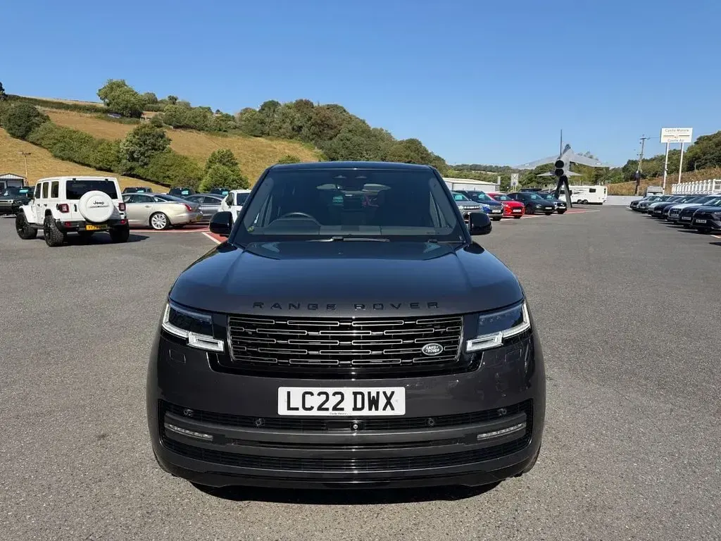 Used Land Rover Range Rover SE 350 HP (257 kW) 2022 Grey SUV