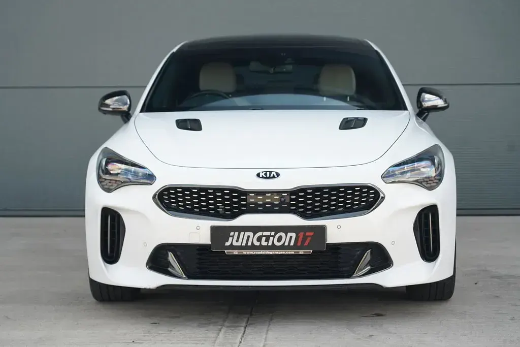 Used Kia Stinger GT-Line S 200 HP (147 kW) 2019 White Hatchback