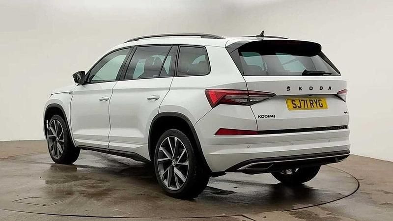 Used Skoda Kodiaq SportLine 150 HP (110 kW) 2022 Moon white metallic SUV
