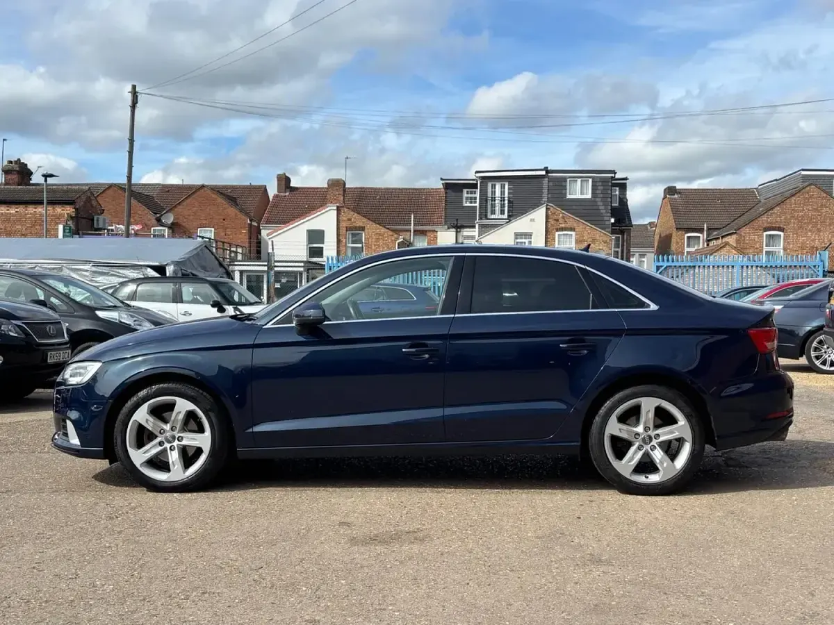 Used Audi A3 Sport 150 HP (110 kW) 2016 Blue Sedan