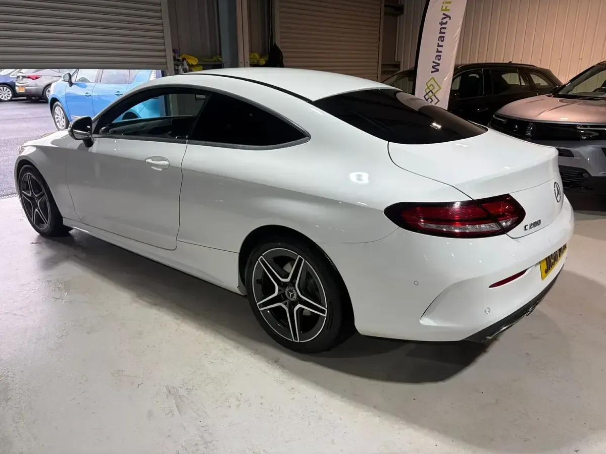 Used Mercedes C200 AMG line 184 HP (135 kW) 2019 White Coupe