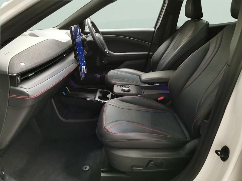 Used Ford Mustang Extended Range 351 HP (258 kW) 2022 White Hatchback