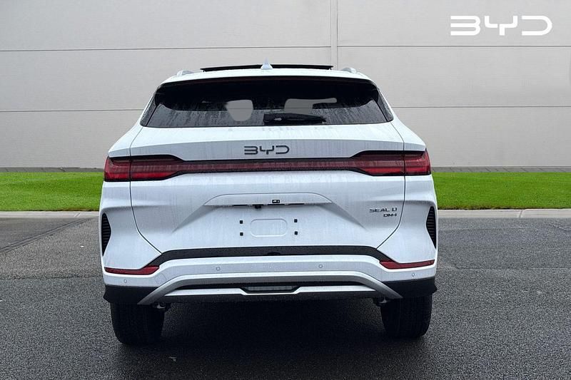 New BYD Seal U Boost 2026 White SUV