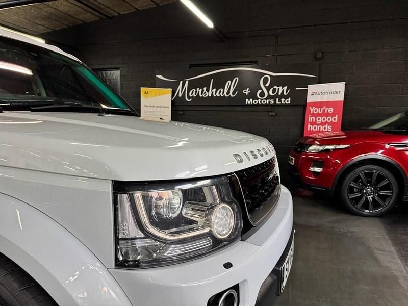 Used Land Rover Discovery 4 Landmark 256 HP (188 kW) 2016 White SUV