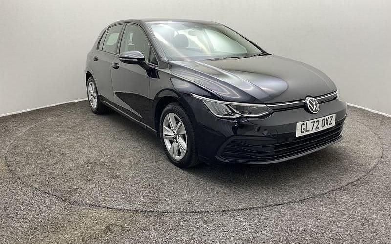 Used VW Golf VIII Life 116 HP (85 kW) 2022 Deep black pearl Hatchback