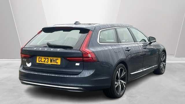 Used Volvo V90 Plus 350 HP (257 kW) 2023 Estate