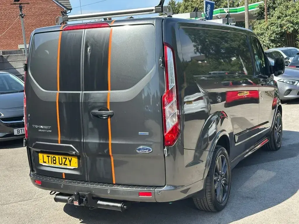 Used Ford Transit Custom Sport 170 HP (125 kW) 2018 Grey Van