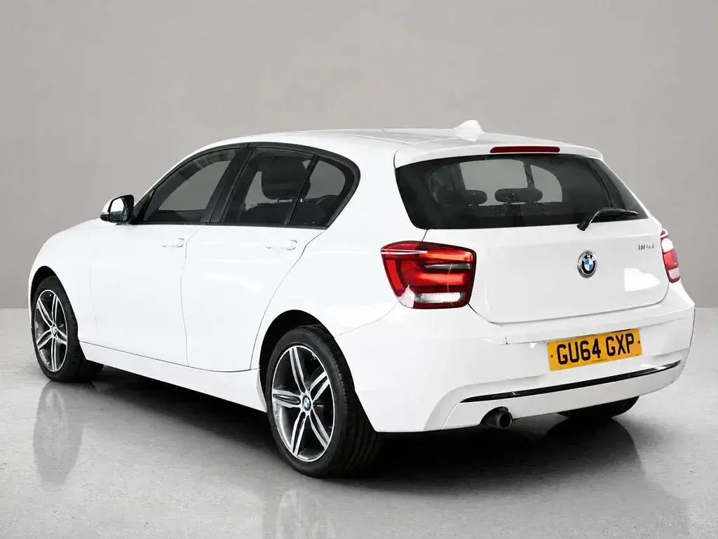 Used BMW 116 Sport Line 2014 White Hatchback