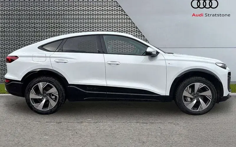 Used Audi Q6 Sportback e-tron S-Line 284 kW (387 HP) 2025 White SUV