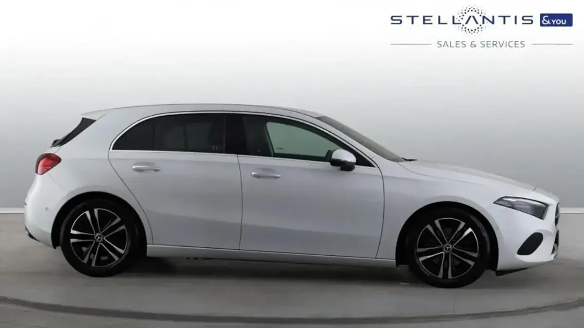 Used Mercedes A180 Executive 148 HP (108 kW) 2024 White Hatchback