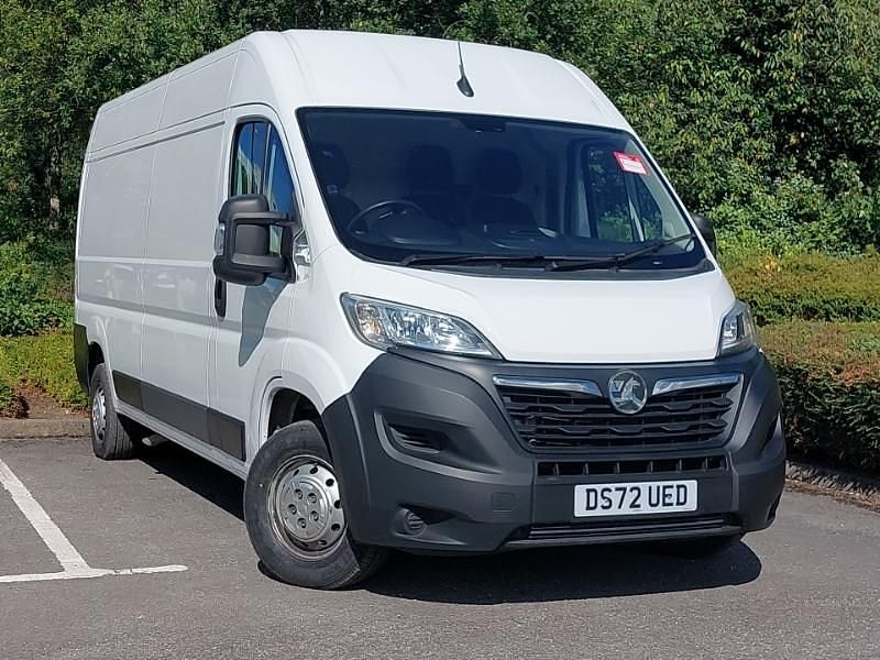 White Used 2023 Vauxhall Movano Van | £15,798 (Good price) - Image 1/4