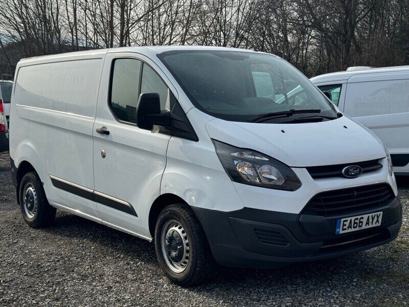 Used Ford Transit Custom 105 HP (77 kW) 2016 White Van