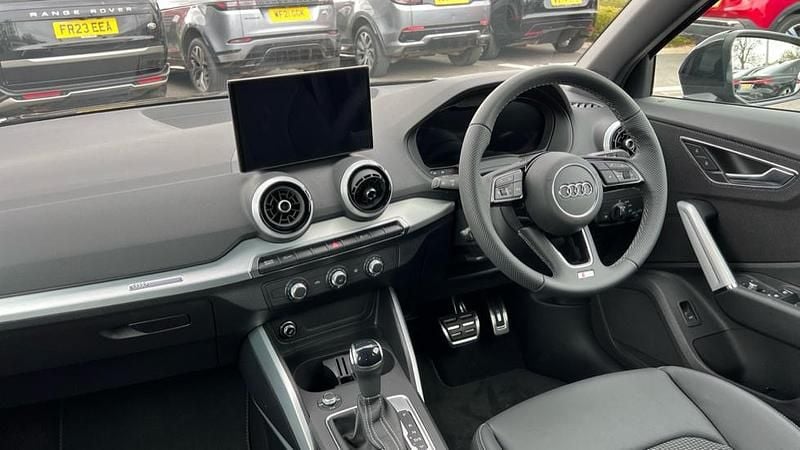 New Audi Q2 S-Line 150 HP (110 kW) 2026 Black SUV