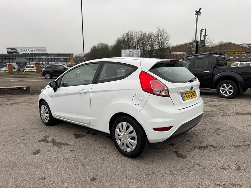 Used Ford Fiesta Style 82 HP (60 kW) 2013 White Hatchback