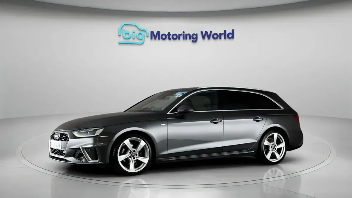Used Audi A4 S-Line 163 HP (119 kW) 2020 Grey Estate