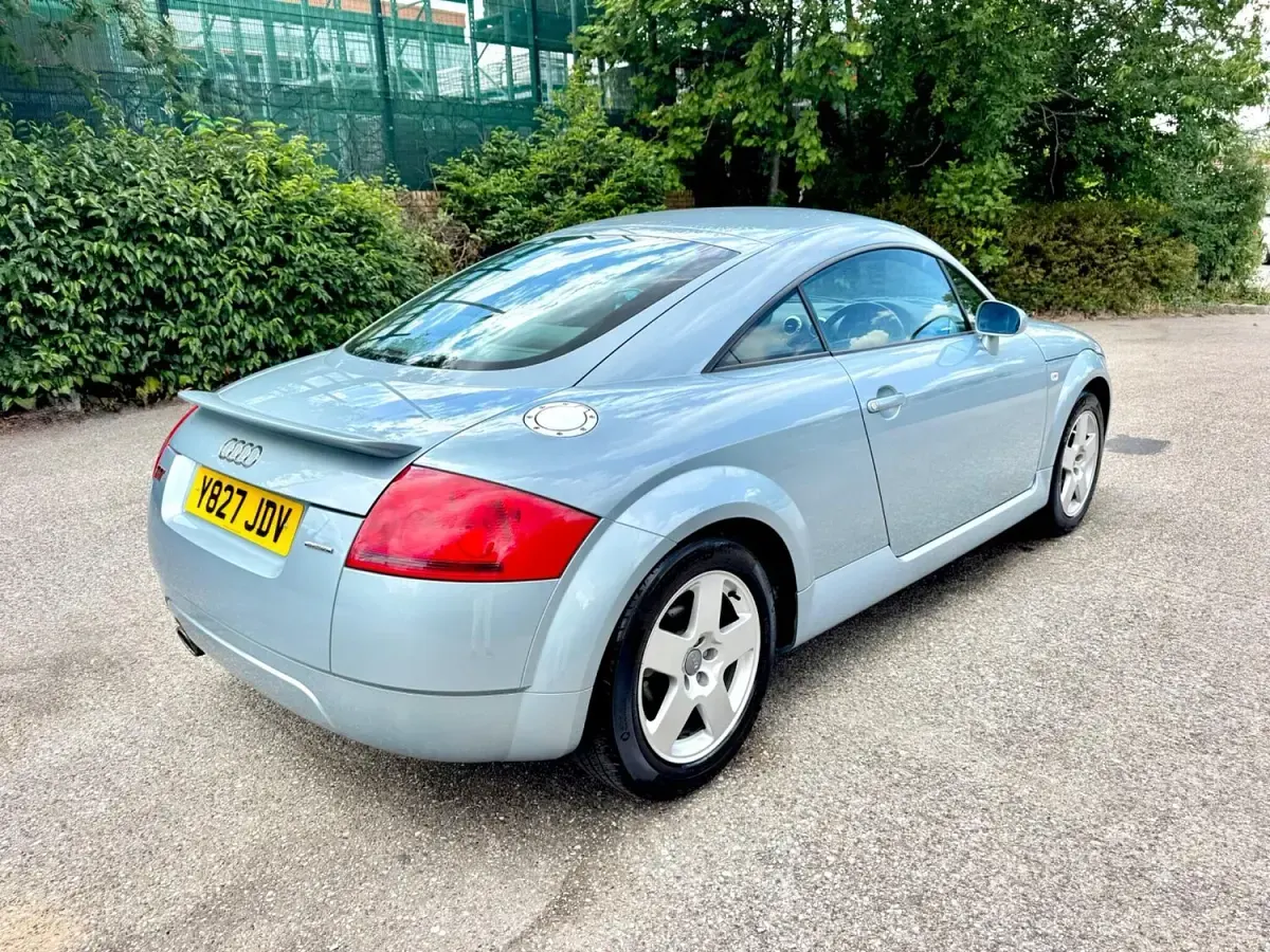 Used Audi TT 225 HP (165 kW) 2001 Blue Coupe