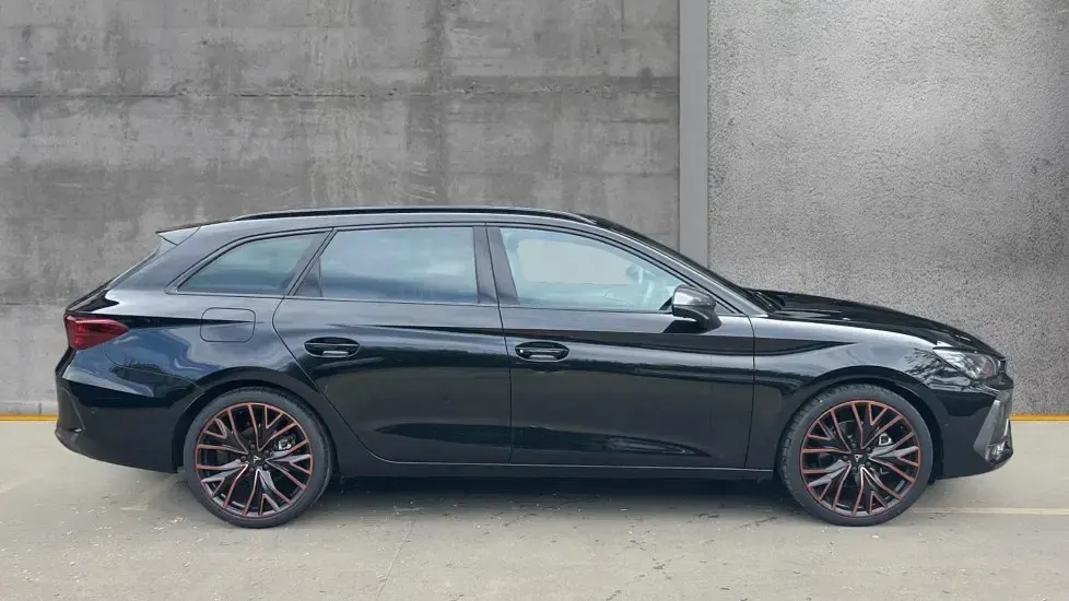New Cupra Leon 150 HP (110 kW) 2026 Black