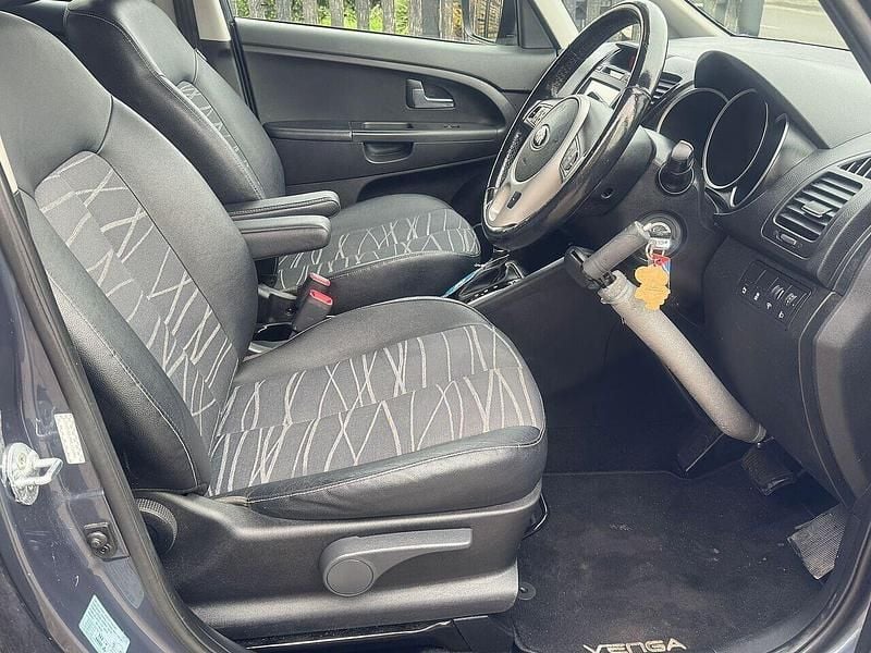 Used Kia Venga 123 HP (90 kW) 2017 Blue Hatchback