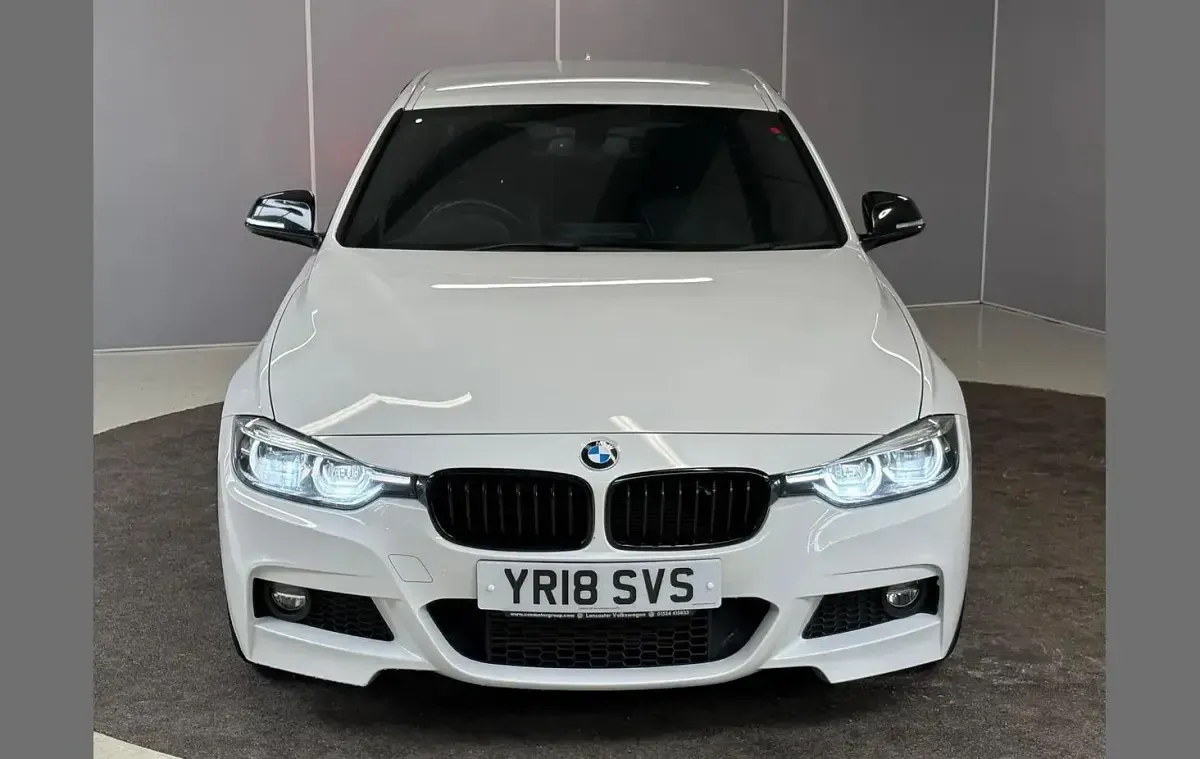Usado BMW 320 M Sport 187 CV (137 kW) 2018 Blanco Berlina