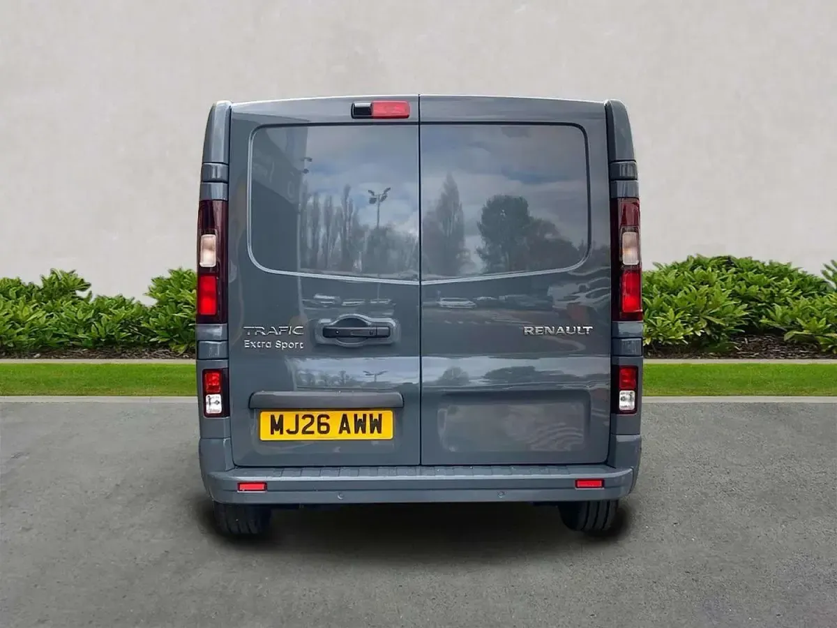 New Renault Trafic 170 HP (125 kW) 2026 Grey 