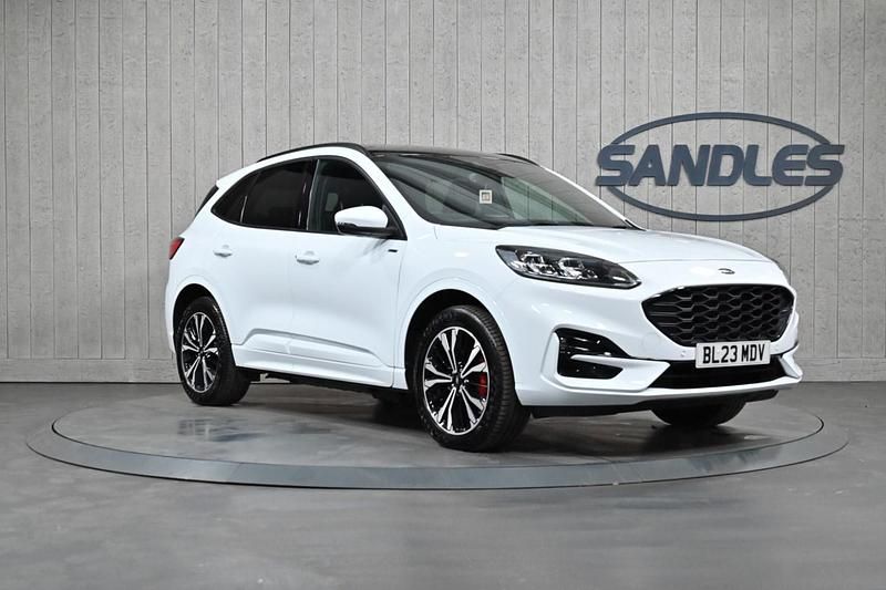 White Used 2023 Ford Kuga ST-Line X SUV | £21,799 (Fair price) - Image 1/4
