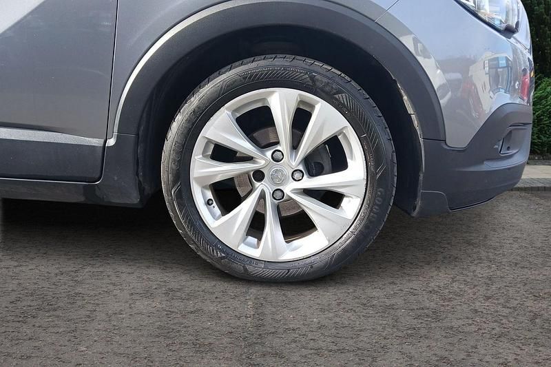 Used Vauxhall Crossland X 83 HP (61 kW) 2018 Grey SUV