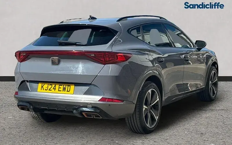 Usado Cupra Formentor 204 HP (150 kW) 2024 Cinzento SUV