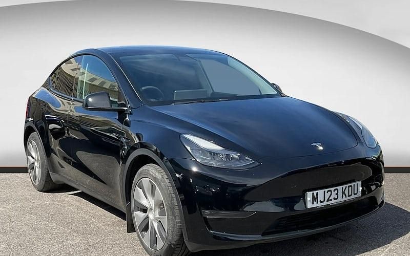 Używany Tesla Model Y Long Range AWD 286 kW (389 KM) 2025 SUV
