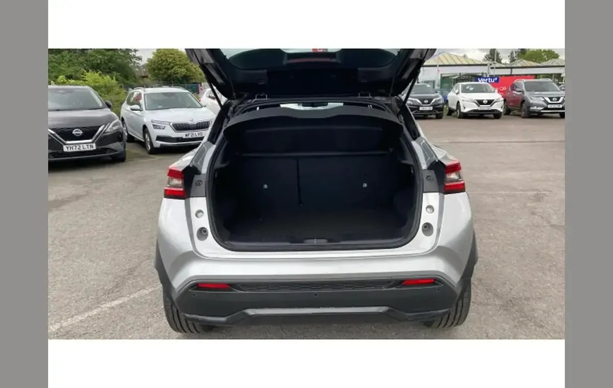 Used Nissan Juke Tekna+ 112 HP (82 kW) 2023 Silver SUV