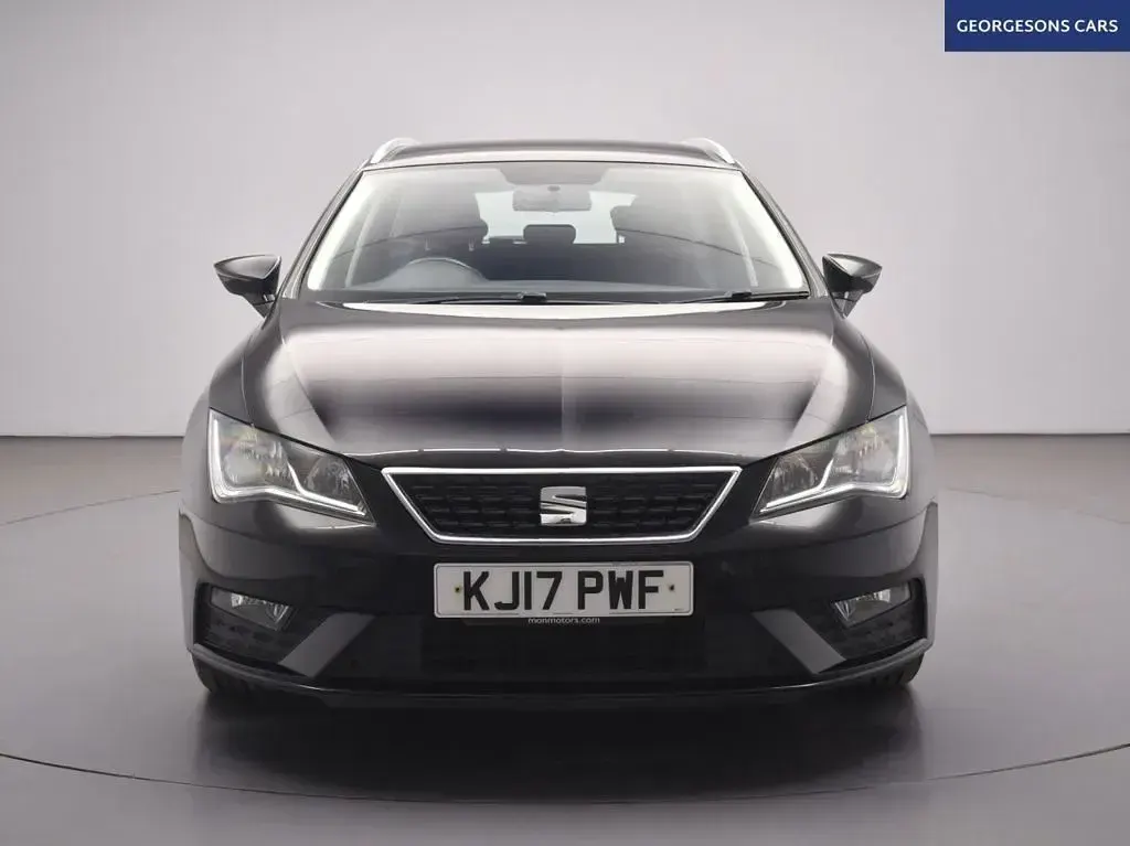 Used Seat Leon ST Ecomotive 115 HP (84 kW) 2017 Black Estate