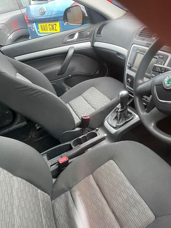 Used Skoda Octavia SE 105 HP (77 kW) 2010 Black Hatchback