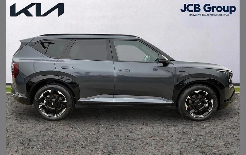 Used Kia EV5 GT-Line S 160 kW (218 HP) 2025 Green SUV