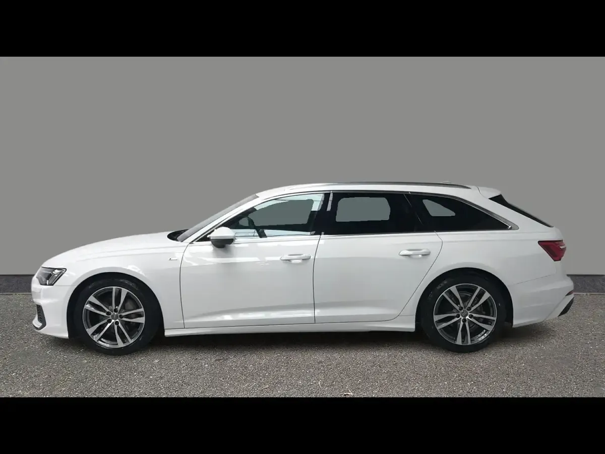 Usado Audi A6 S-Line 2019 Blanco Familiar