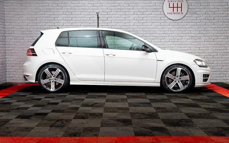 Used VW Golf VII R 300 HP (220 kW) 2016 Hatchback