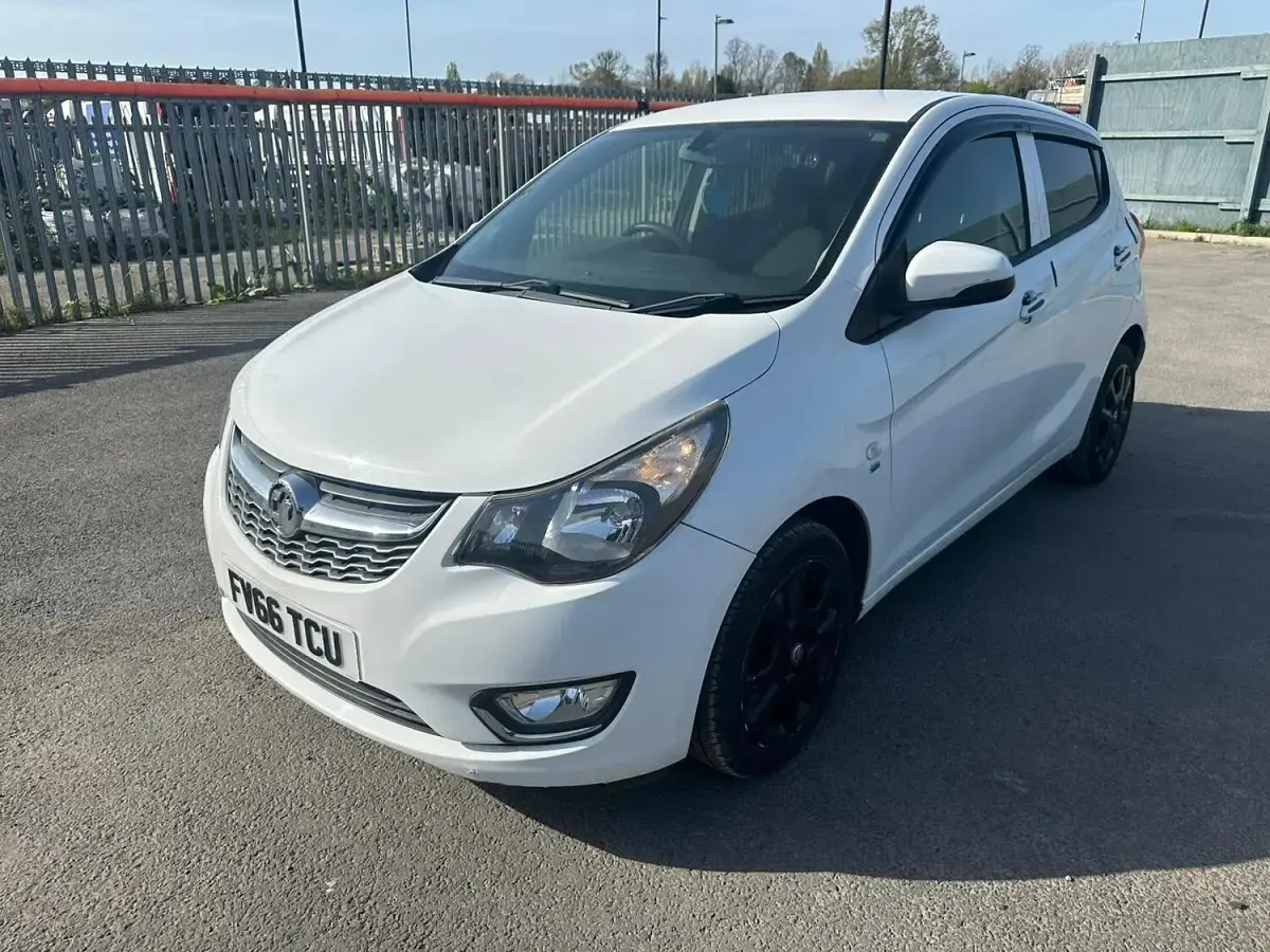 Used Vauxhall Viva 2016 White Hatchback