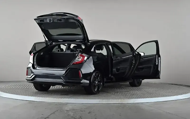 Used Honda Civic EX 126 HP (92 kW) 2019 Black Hatchback