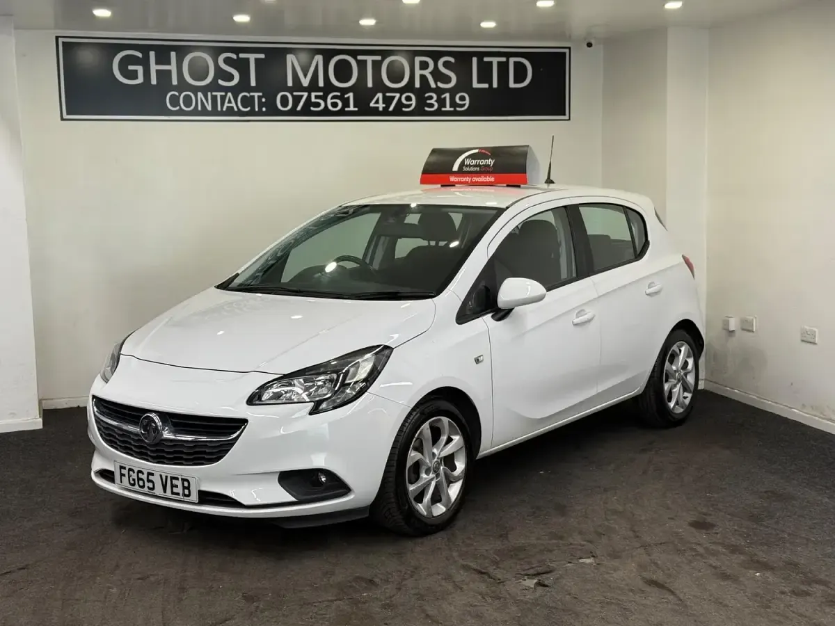 Used Vauxhall Corsa Excite 70 HP (51 kW) 2015 White Hatchback