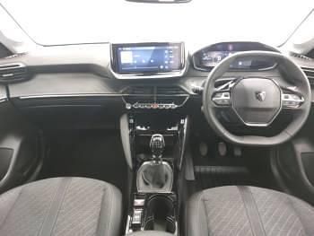 Used Peugeot 208 Allure 101 HP (74 kW) 2024 Yellow Hatchback