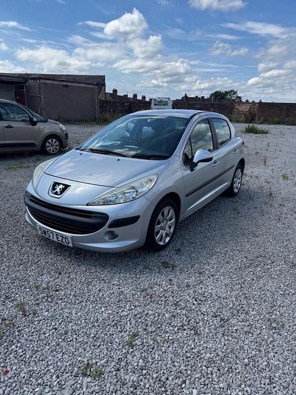 Silver Used 2007 Peugeot 207 S Hatchback | £550 (Super price) - Image 1/4