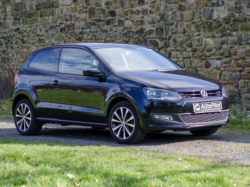 Used VW Polo Edition 85 HP (62 kW) 2014 Black Hatchback