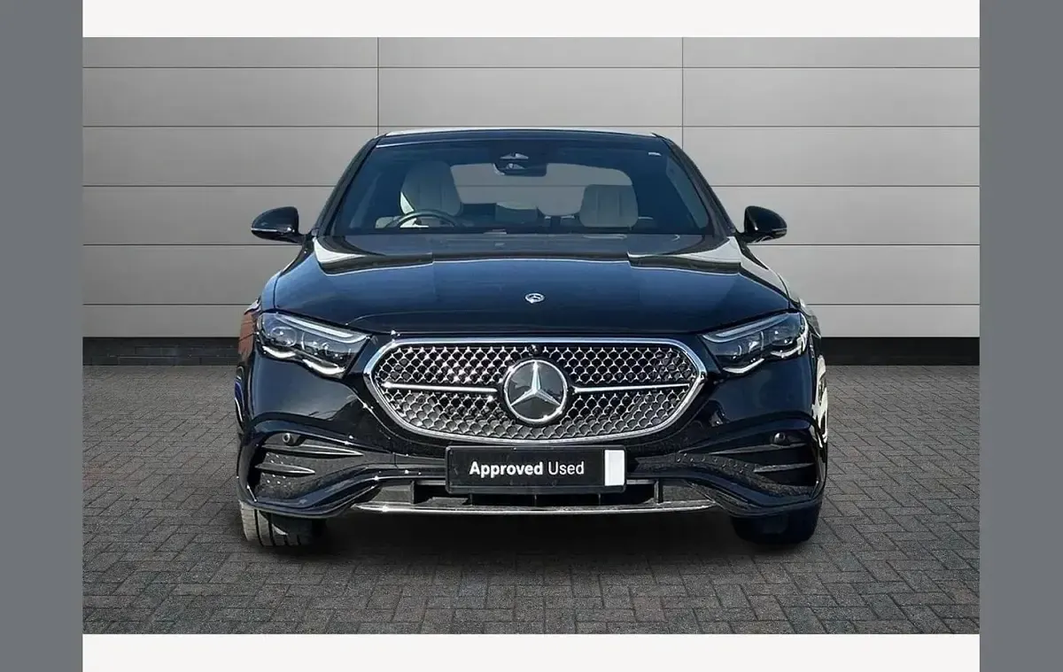 Used Mercedes E300 AMG Line Premium Plus 313 HP (230 kW) 2025 Black Sedan