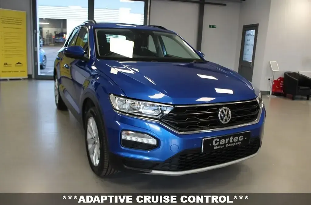 Usado VW T-Roc SE 115 HP (84 kW) 2019 Azul SUV