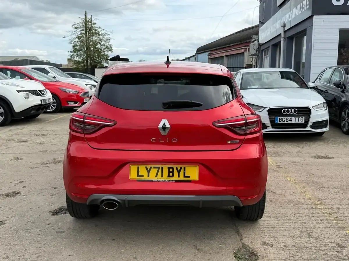Używany Renault Clio V RS Line 90 KM (66 kW) 2021 Czerwony Hatchback