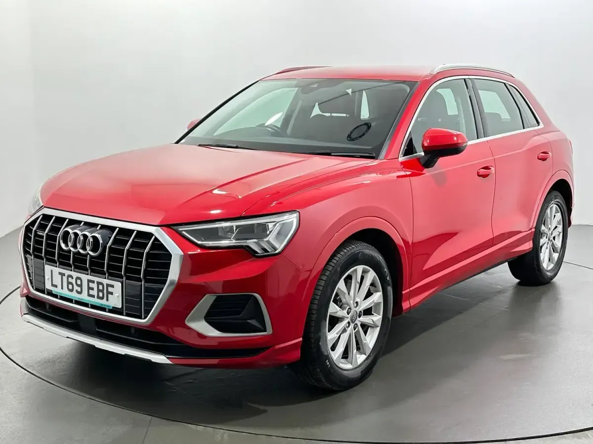 Second-hand Audi Q3 Sport 190 CP (139 kW) 2019 Roșu SUV